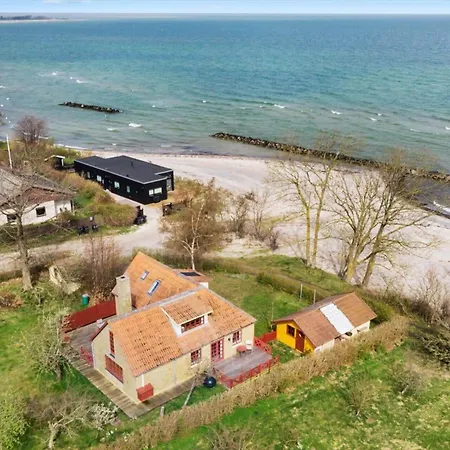 1069-stege-ulvshalevej-124 *